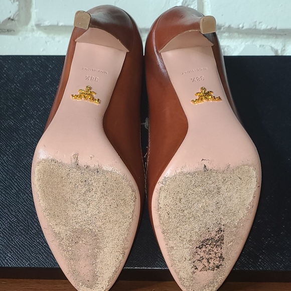 Prada Bruciato Natual Light Brown Pumps - Picture 6 of 7